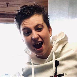 Meet your Posher, Aryn